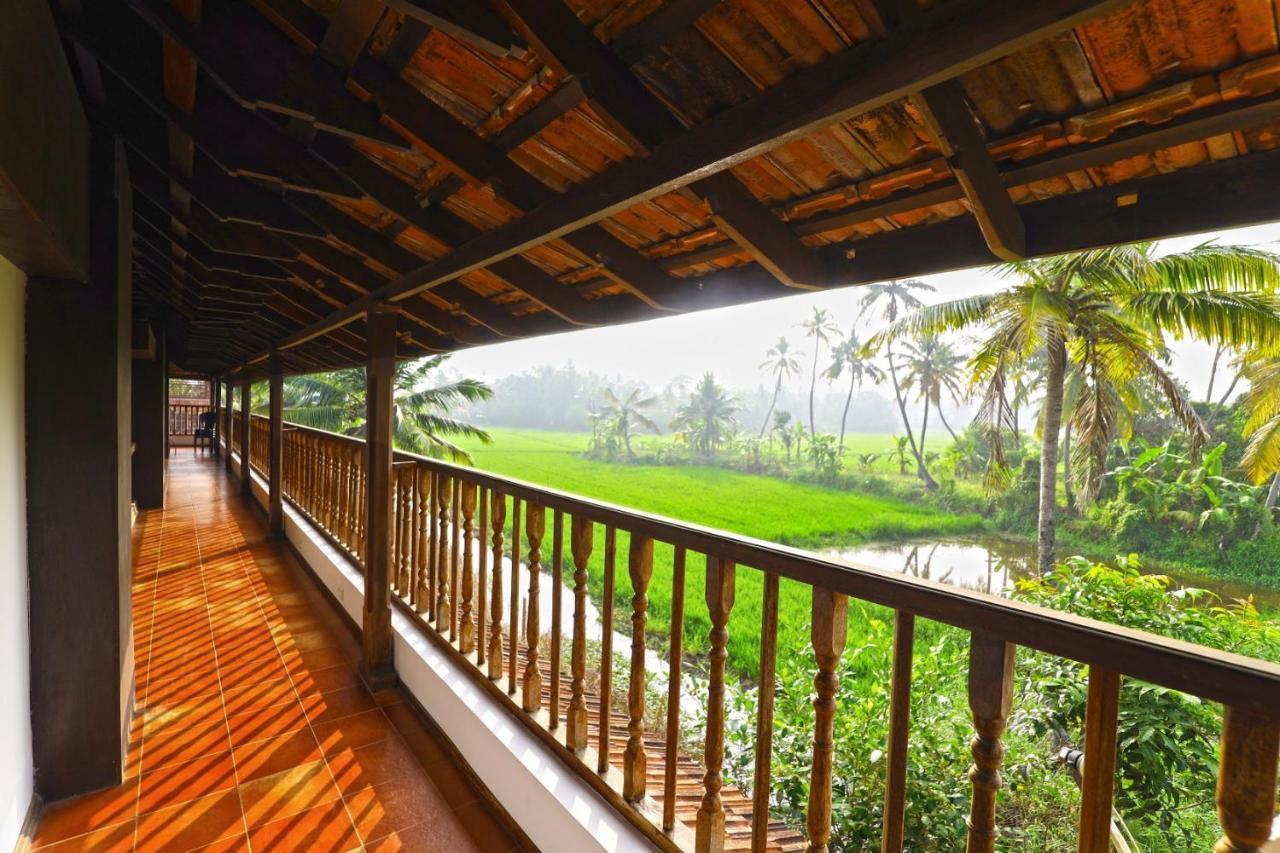 Kumarakom Heritage Resort Kottayam Eksteriør billede