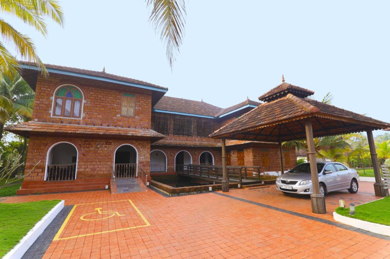 Kumarakom Heritage Resort Kottayam Eksteriør billede